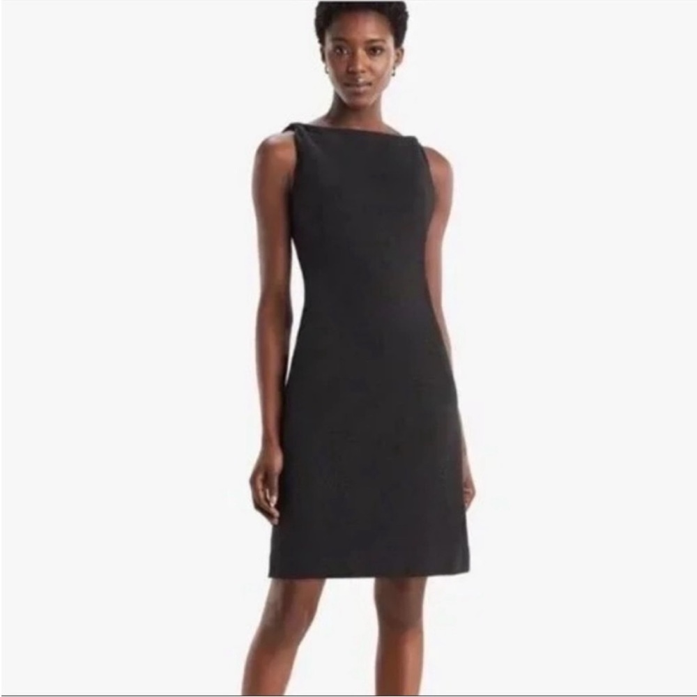 MM Lafleur The Lydia Twisted Strap Ponte Sheath
Dress in Charcoal Grey Size 6 - Picture 4 of 13